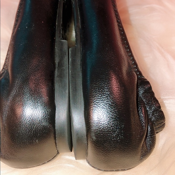 Shoes - Picture 4 of 5